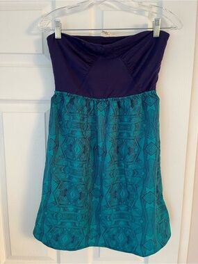 Roxy Strapless Teal Patterned mini dress with Navy tube top style Bodice large